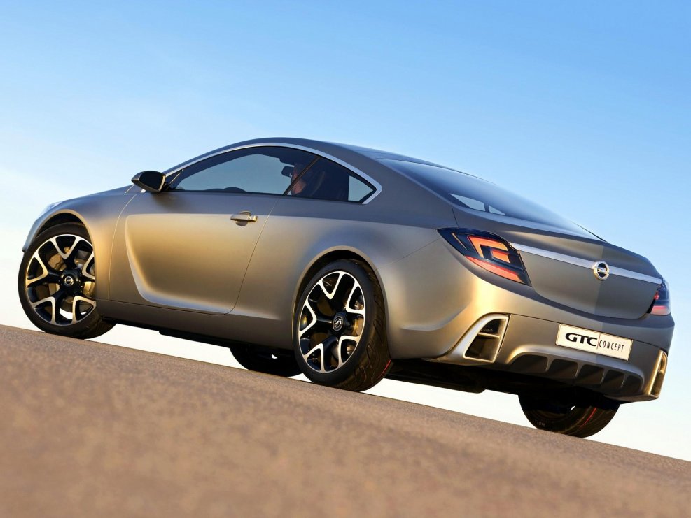 Opel Astra GTC 2019 купе