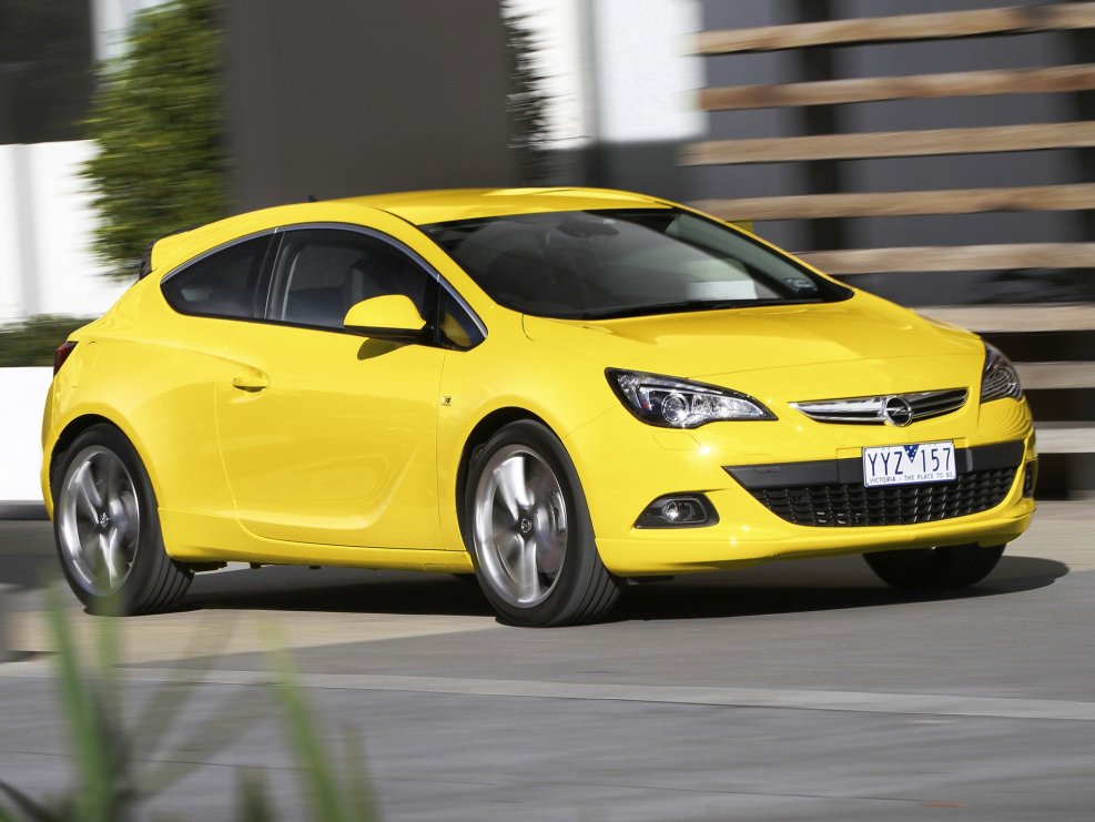 Opel Astra GTC 3-дверный хэтчбек