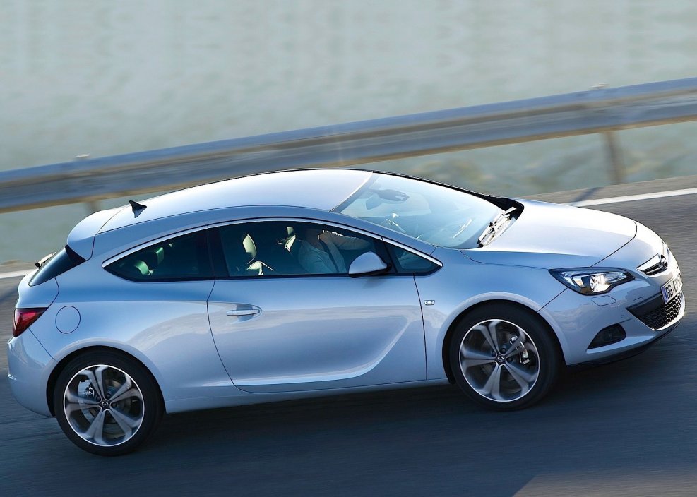 Opel Astra j GTC