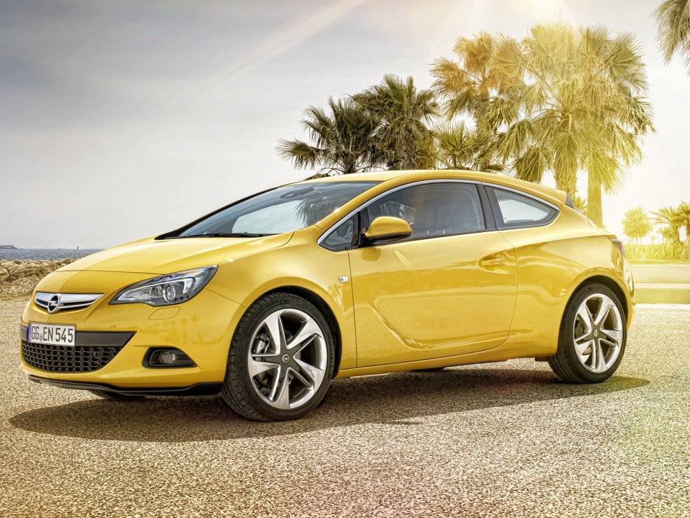 Опель Астра GTC 2020