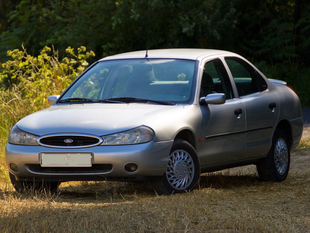 Ford Mondeo II седан