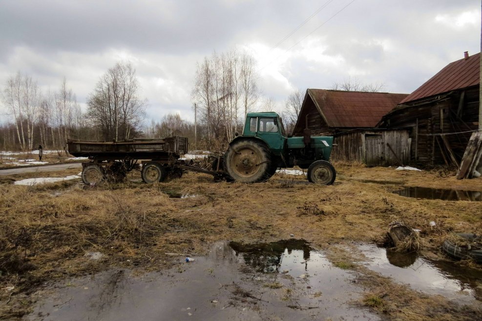 Трактор МТЗ 82 перед