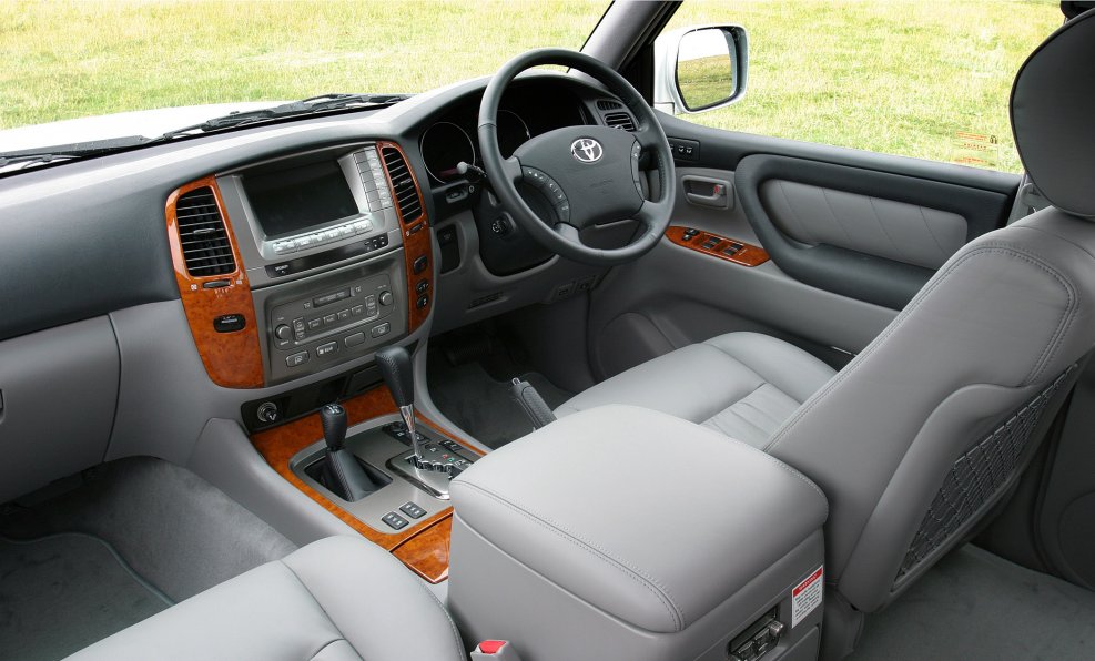 Toyota Land Cruiser 100 VX