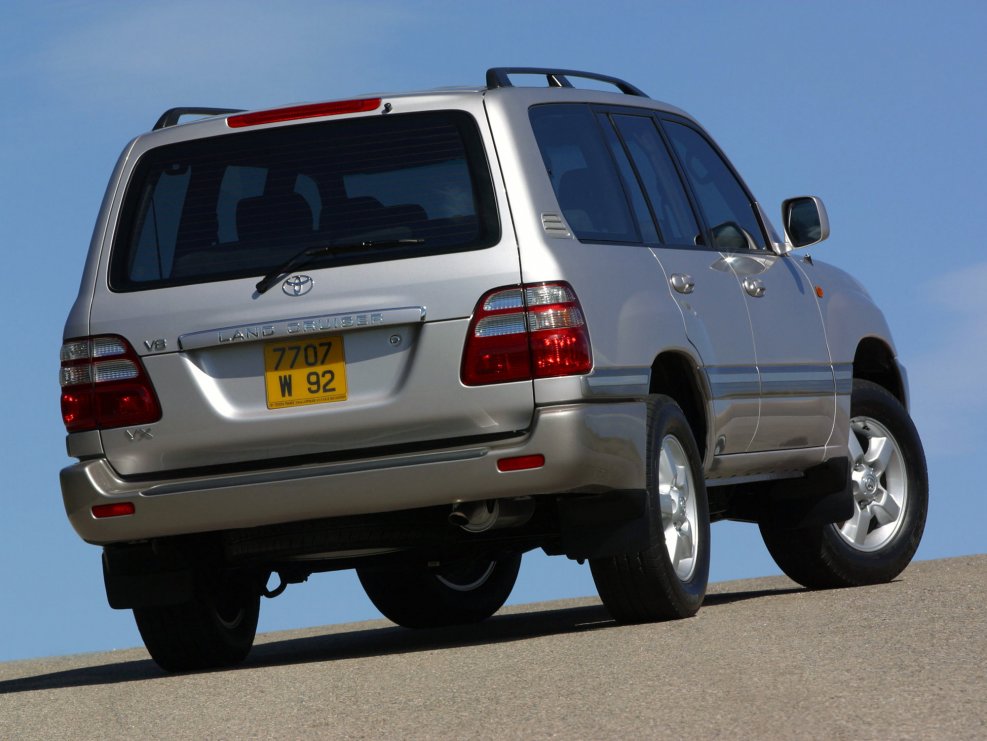 Toyota Land Cruiser 100 2005