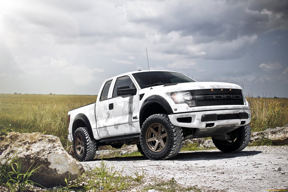 Ford f-150 Raptor SUV