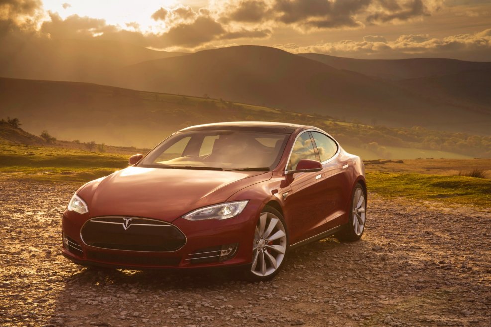 Тесла model s