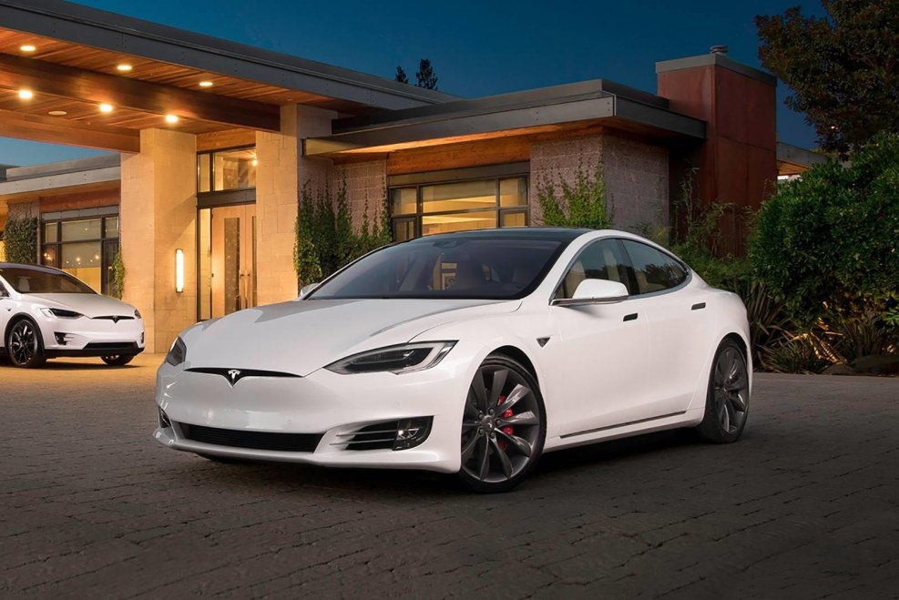 Tesla model s p100d белая