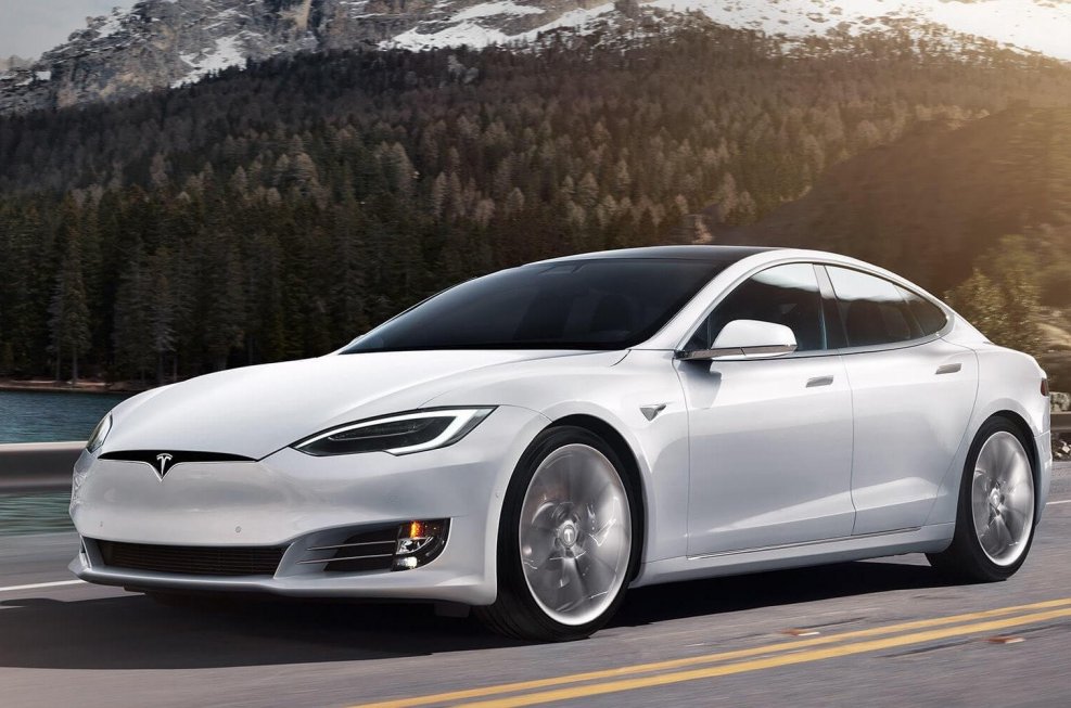 Машина Tesla model s
