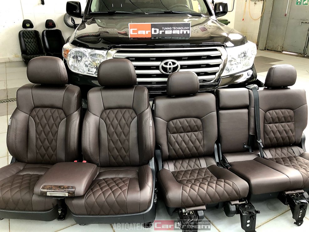 Toyota Land Cruiser 300 gr Sport