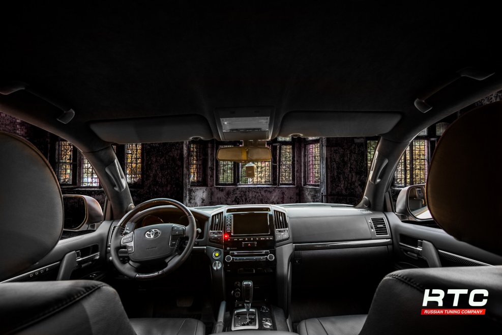 Toyota Land Cruiser 200 2019 Interior