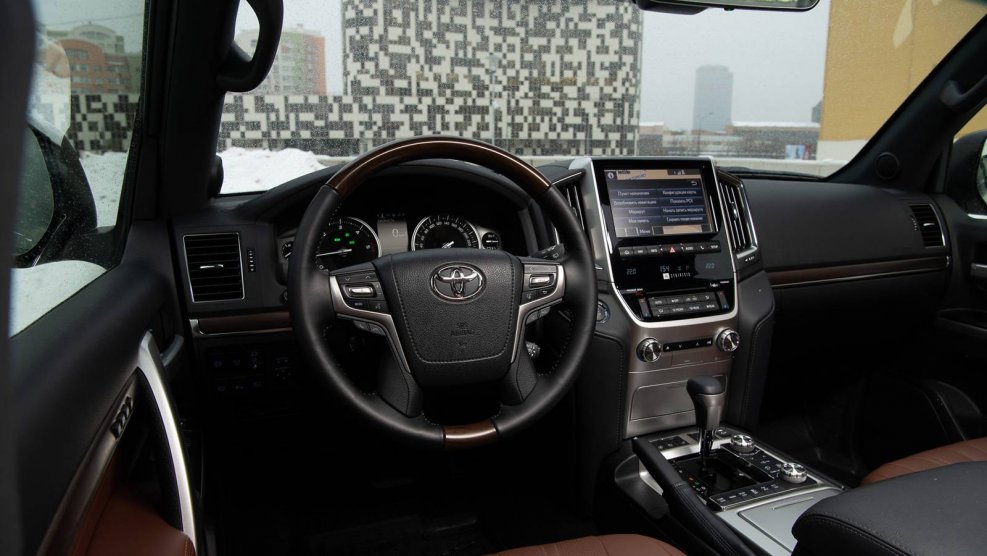 Toyota Land Cruiser 200 2021 салон