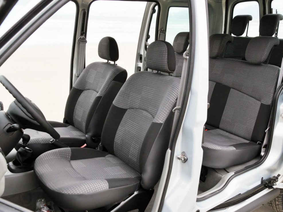 Renault Kangoo 2002 салон