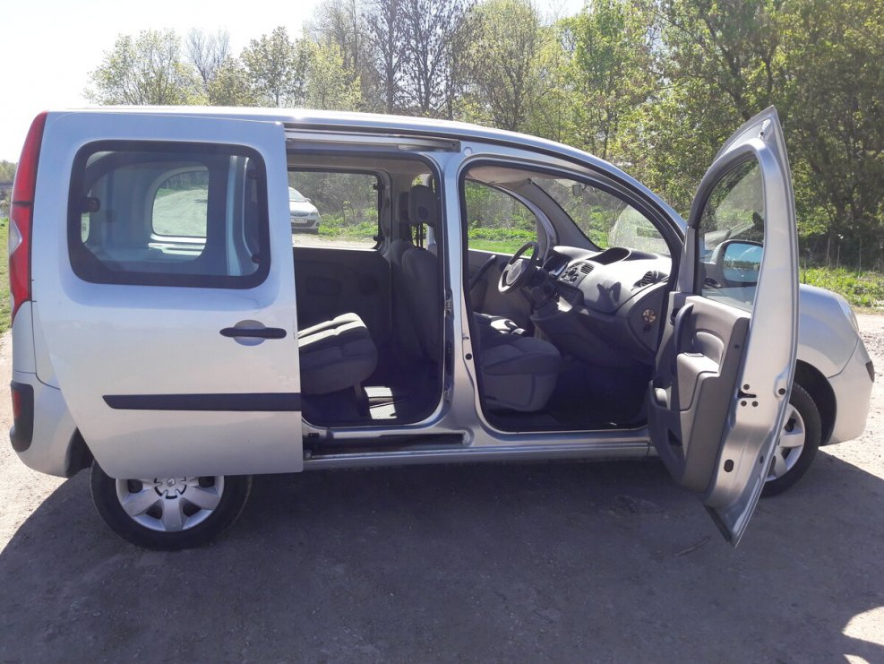 Renault Kangoo 2004 салон