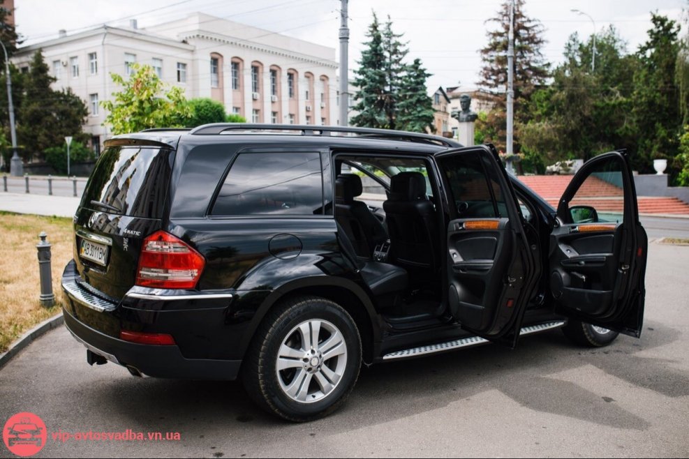 Внедорожник Мерседес Бенц gl 320