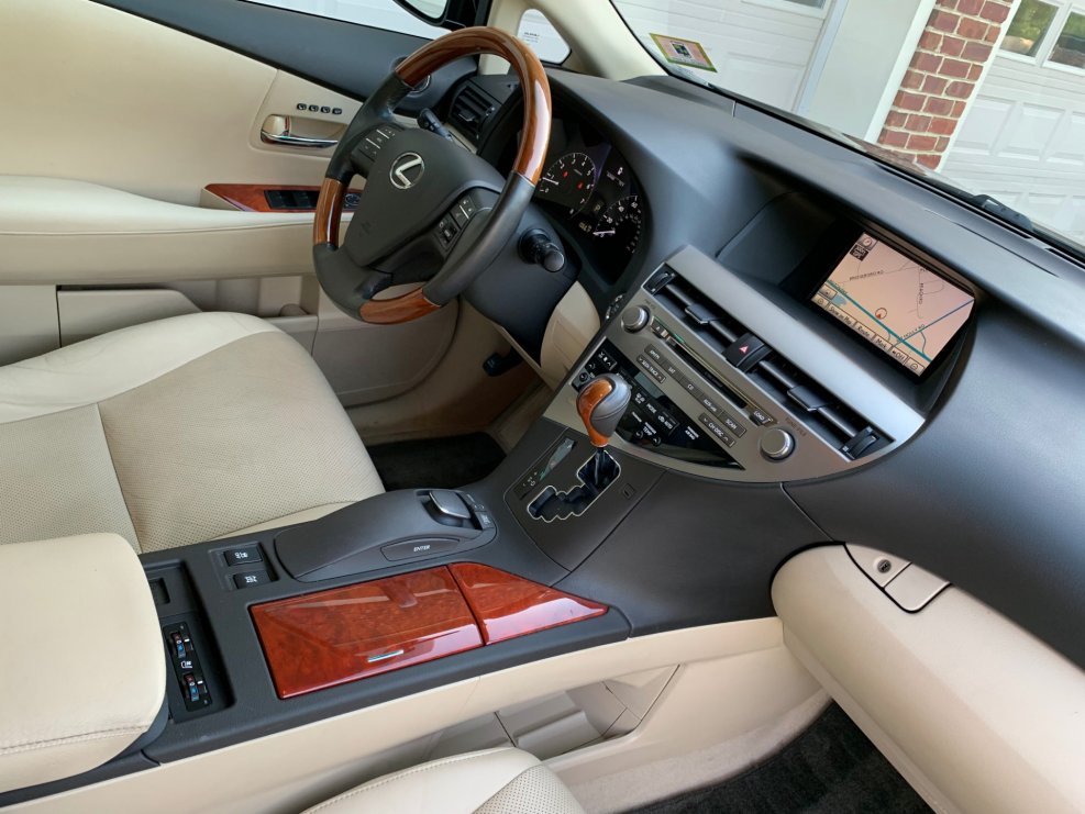 Лексус РХ 350 2008 салон