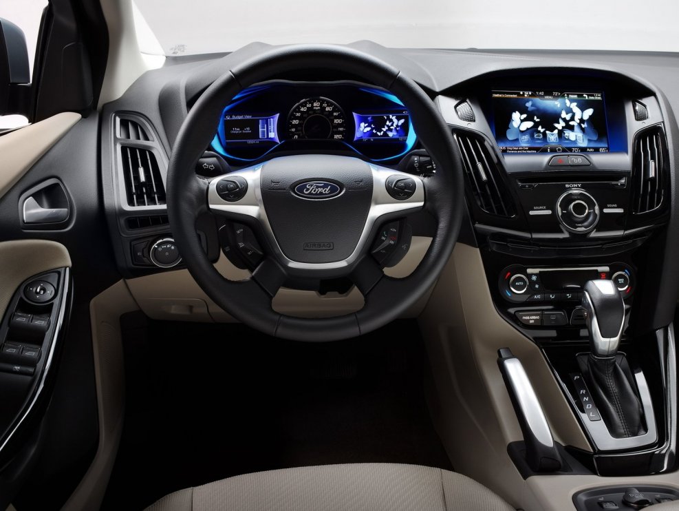 Ford Focus 2013 салон
