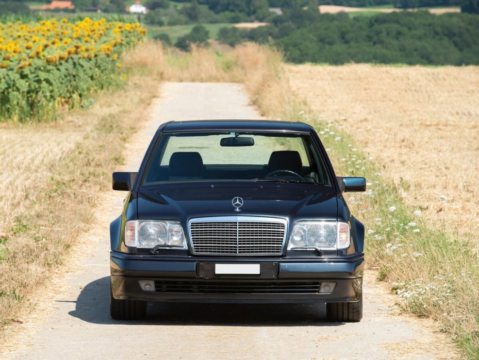 Mercedes-Benz w124