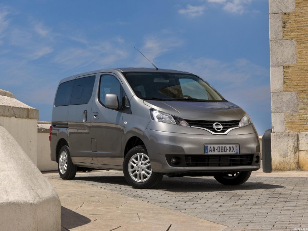 Nissan nv200