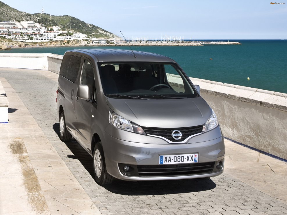 Nissan nv200 Minivan