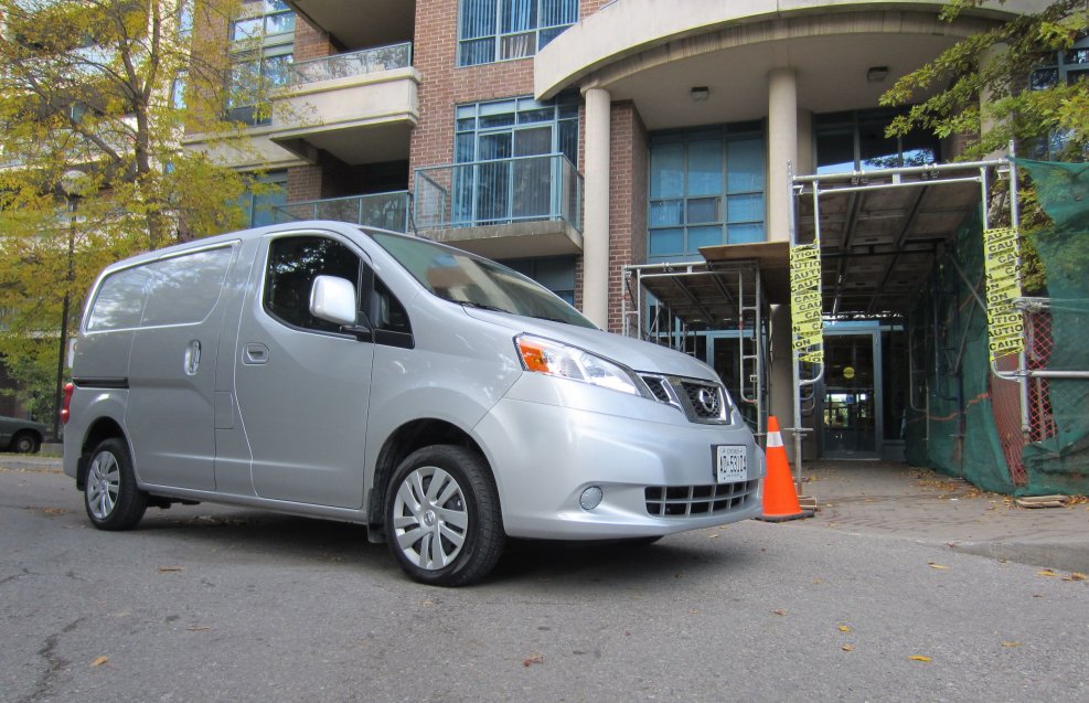 Nissan nv200 r17