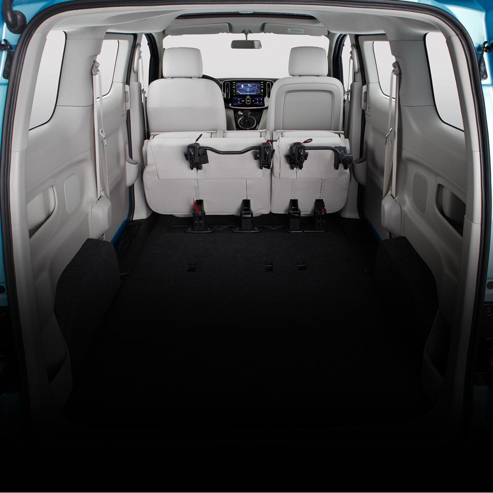 Nissan nv200 Minivan