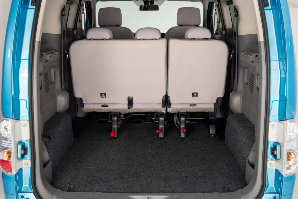 Nissan nv200 салон