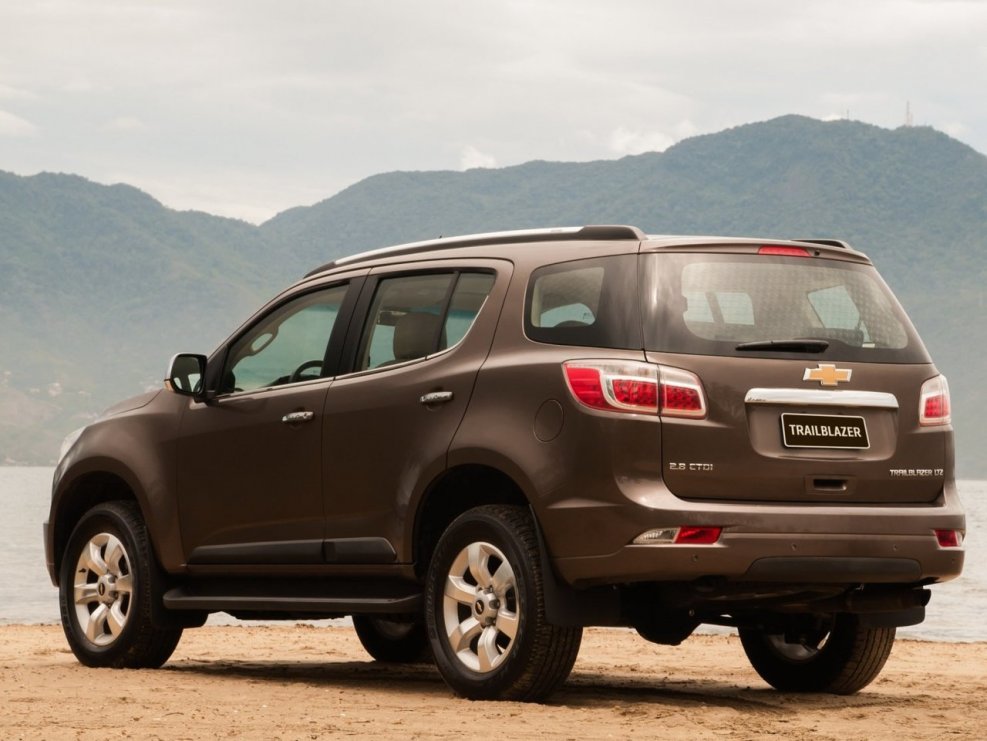 Chevrolet trailblazer 2