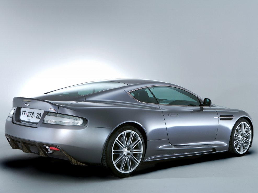 Aston Martin ДБС