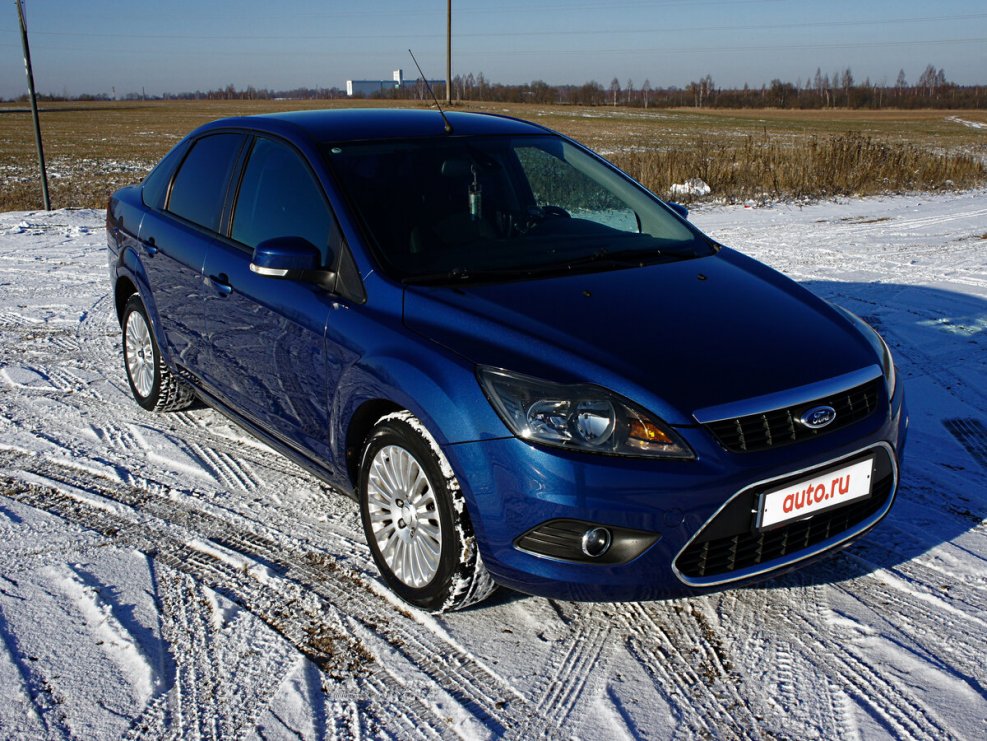 Ford Focus 2 Рестайлинг голубой