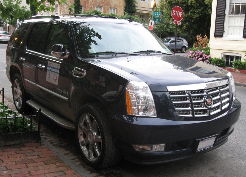 Cadillac значок сзади
