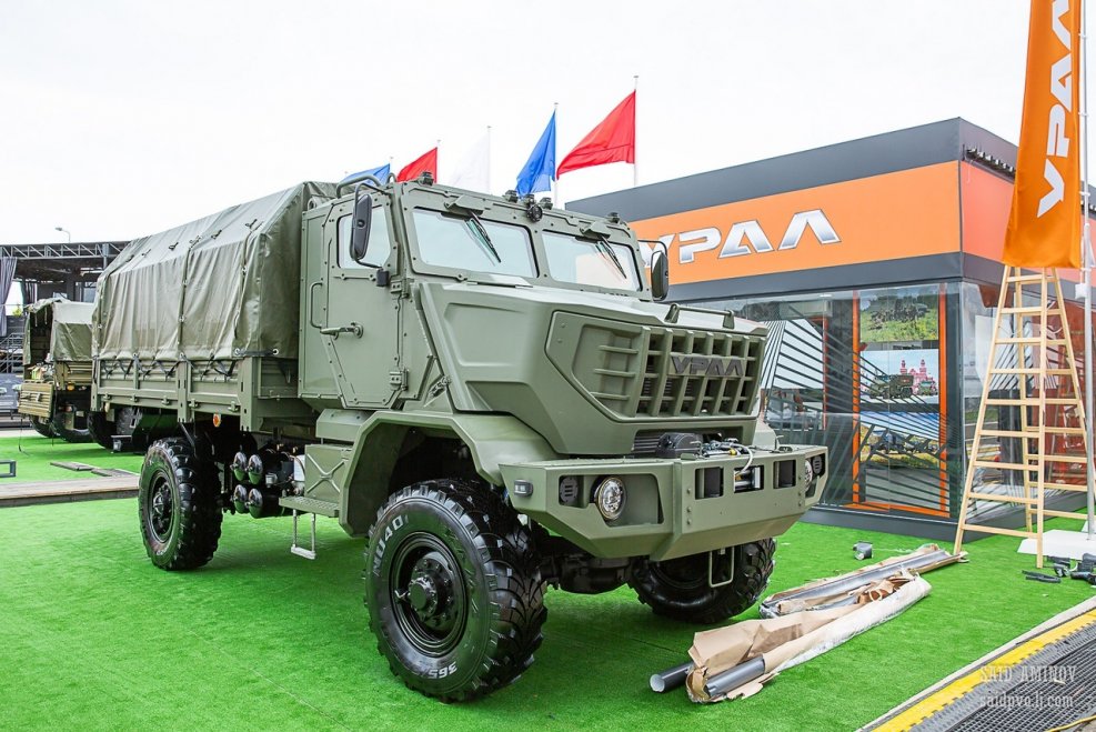 Урал 4320 армейский