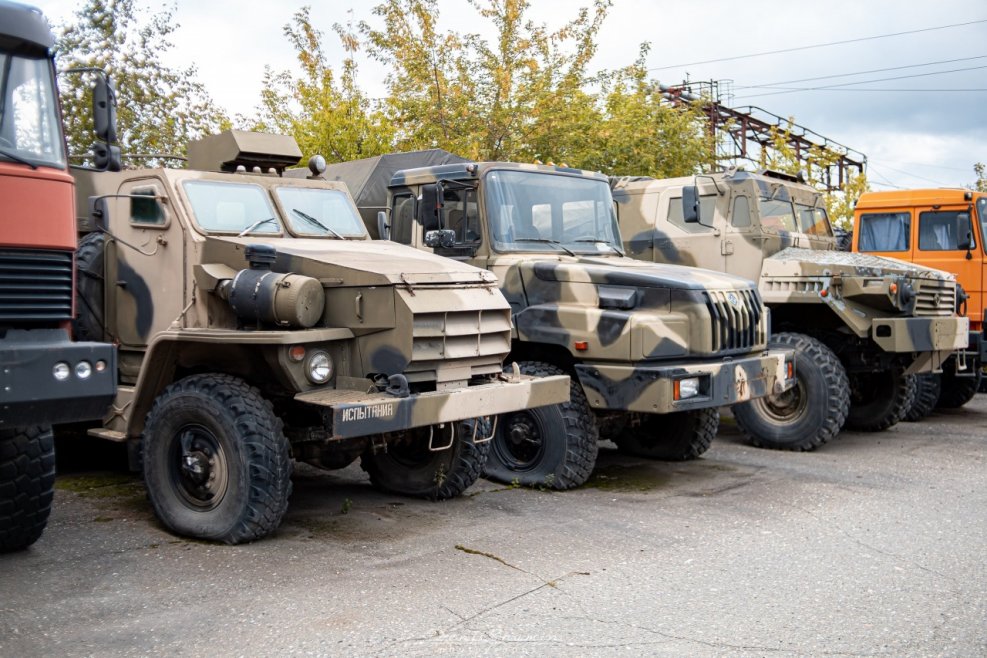 Урал 4320 бортовой военный