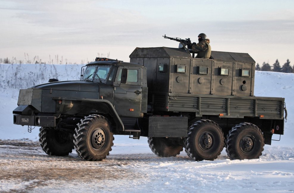 Урал грузовик 43206