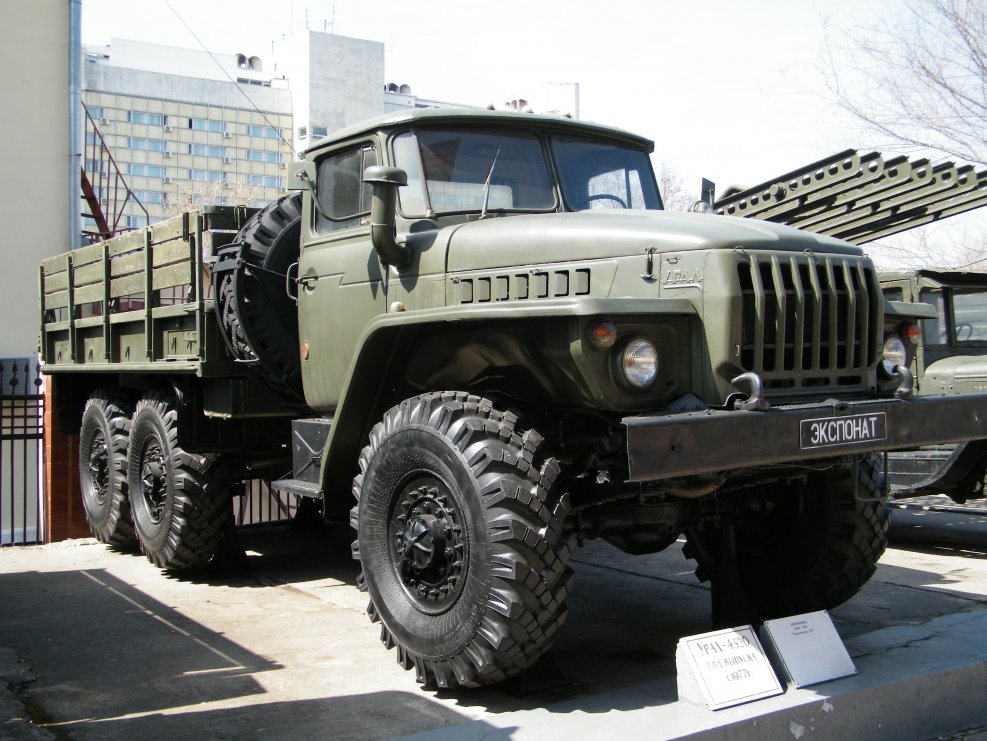 Урал 4320 армейский