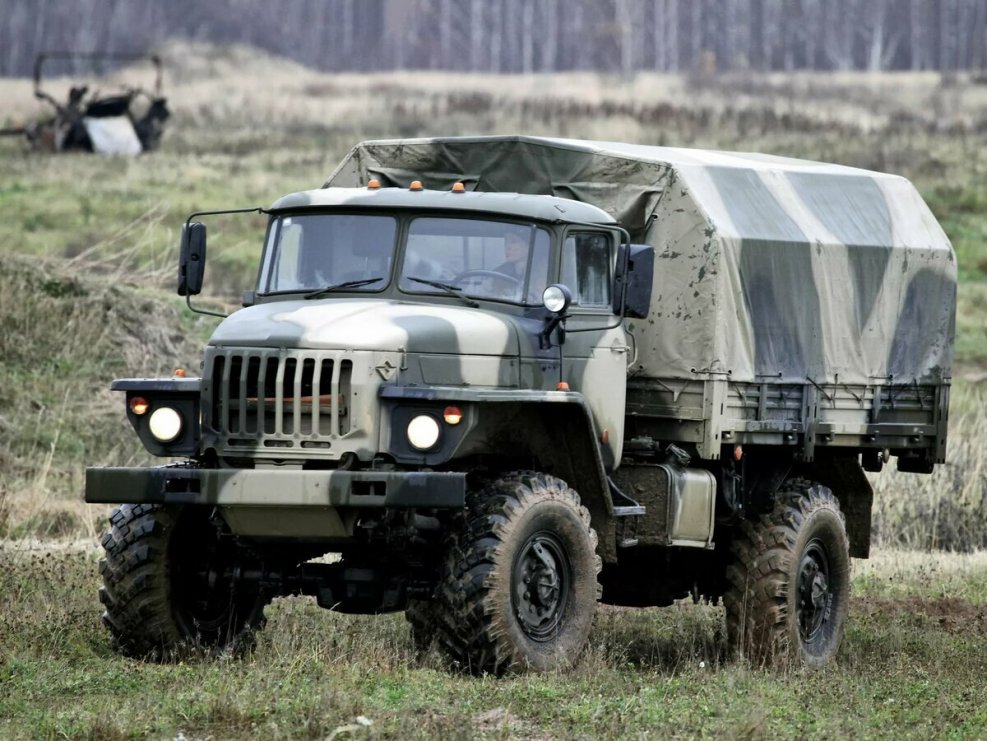 Военный грузовик Урал 4320