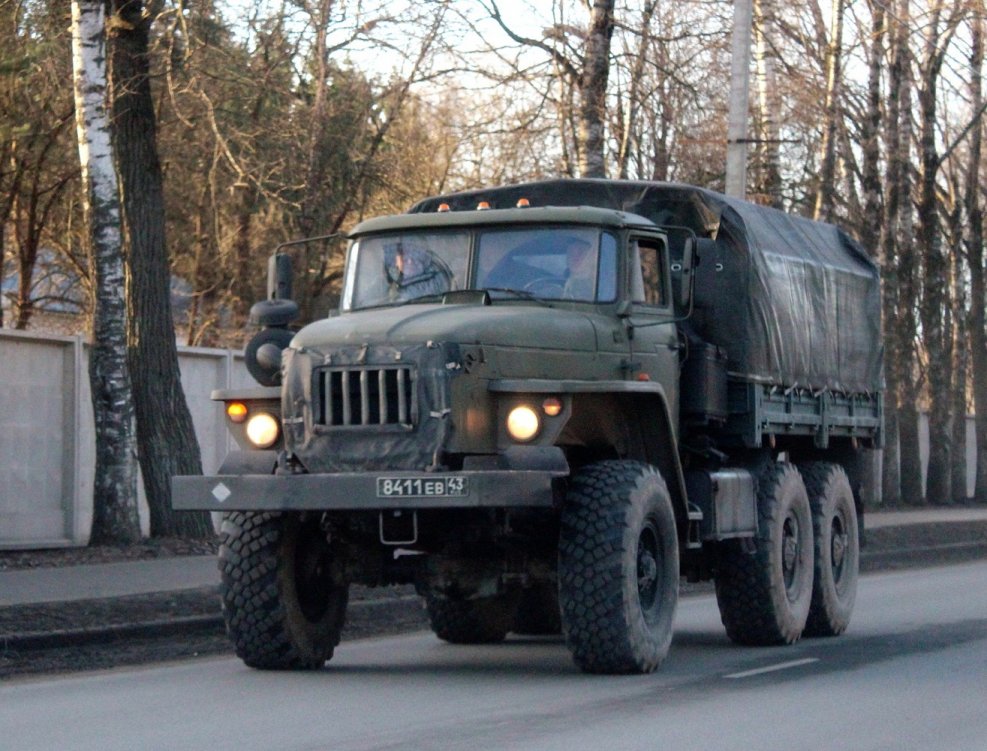 Урал двухосный 43206 самосвал