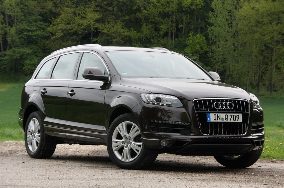 Ауди q7 2010