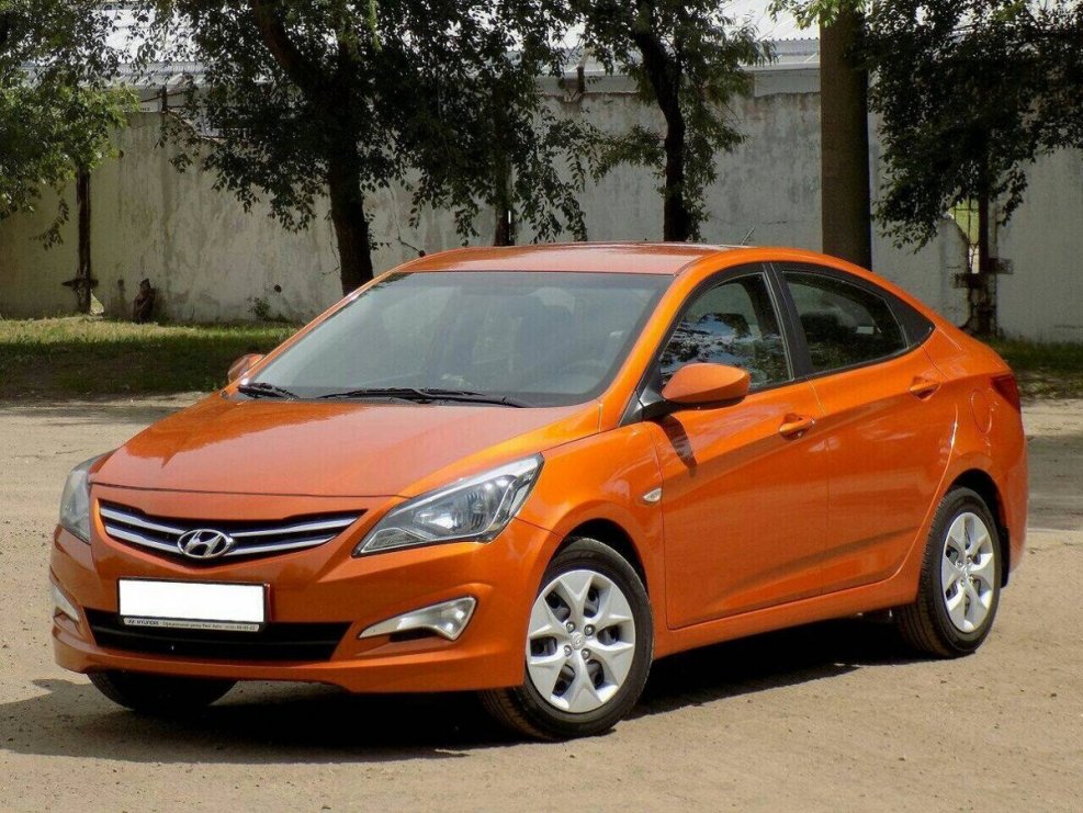 Hyundai Solaris 2014 оранжевый