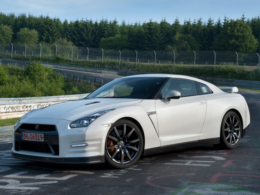 Nissan gt-r 2012