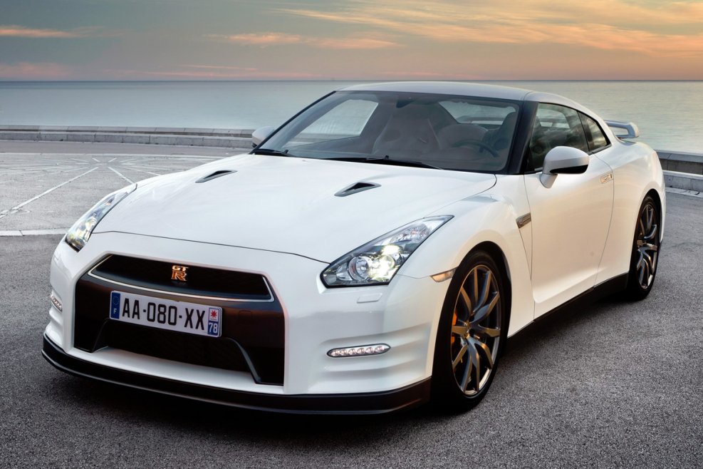 Ниссан GTR r35