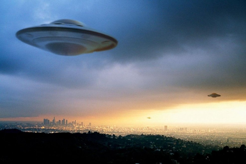 Летающая тарелка «UFO Magico»;