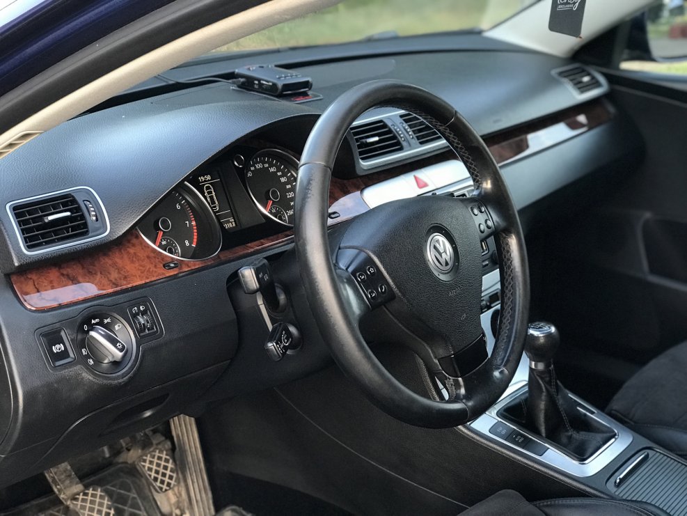 VW Passat b6 салон