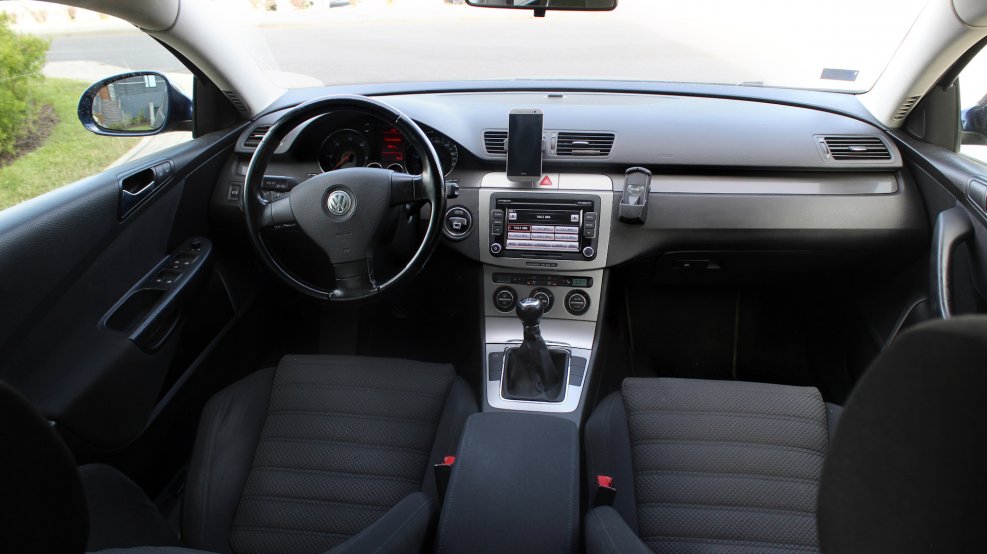 Volkswagen Passat b6 Interior