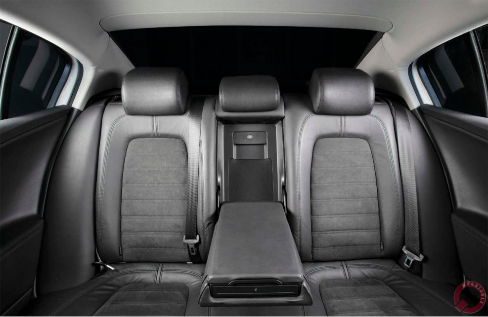 VW Passat b7 салон сзади