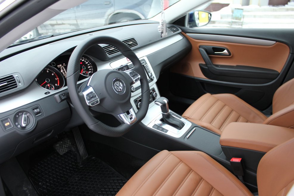 Volkswagen Passat cc 2013 салон