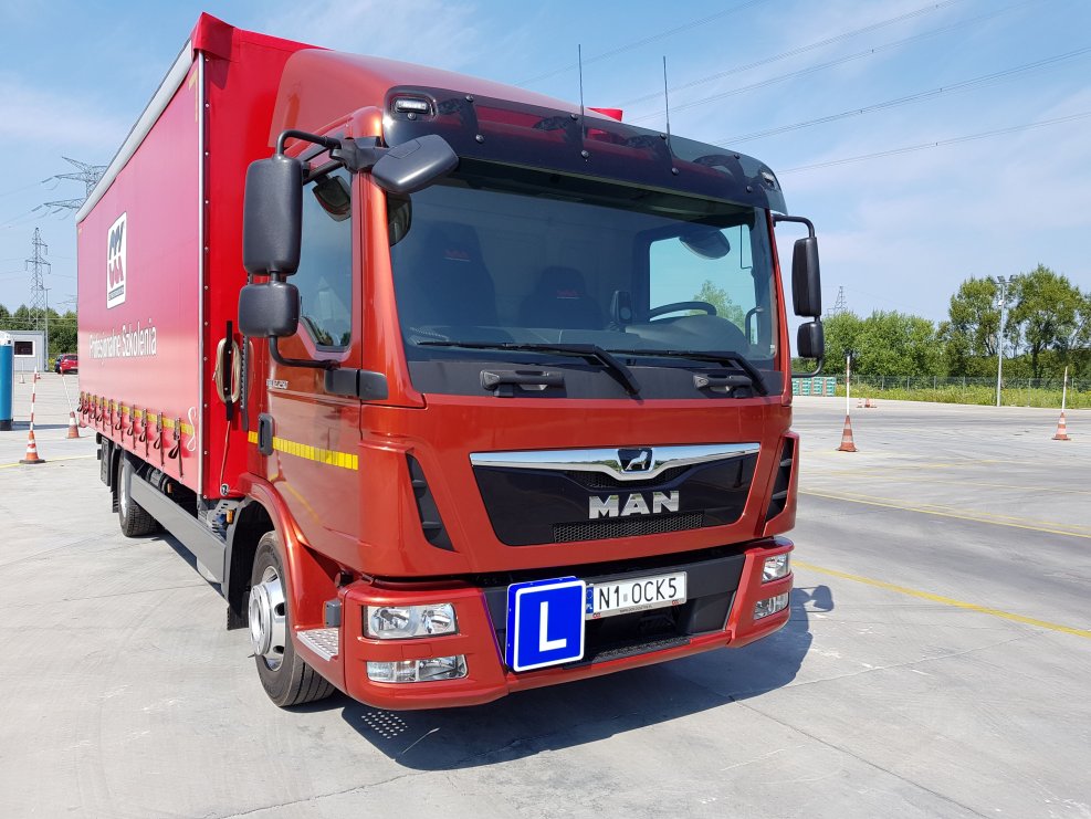 Ман TGL 8.210