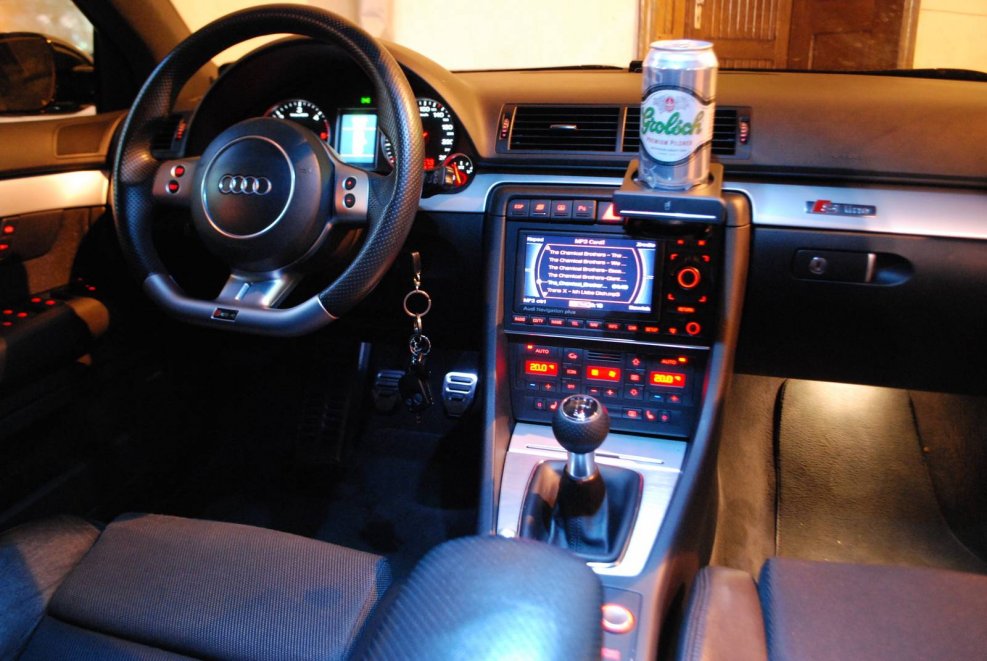 Audi a4 b6 салон ночью