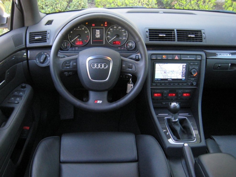 Audi s4 b7 Interior