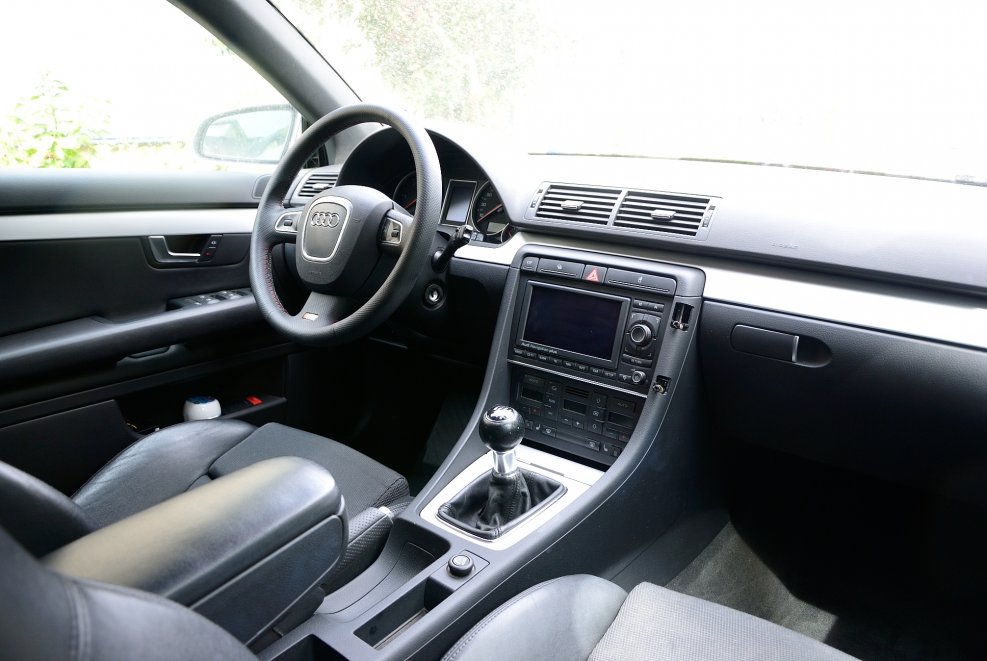 Салон Audi a4 b7 2004