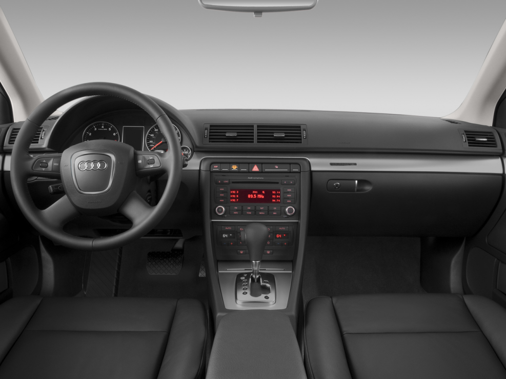 Audi a4 2008 салон